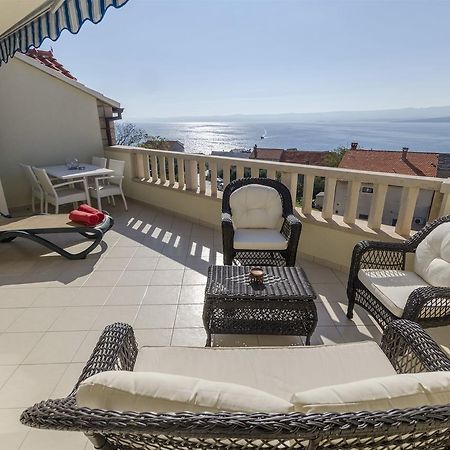 Apartments And Rooms Lea Бол Екстер'єр фото